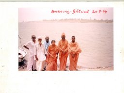 சுவாமி காசி யாத்திரை - 19.05.2004 , 20.05.2004 